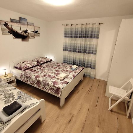 Guesthouse Eljuga Family Стари Град Екстериор снимка