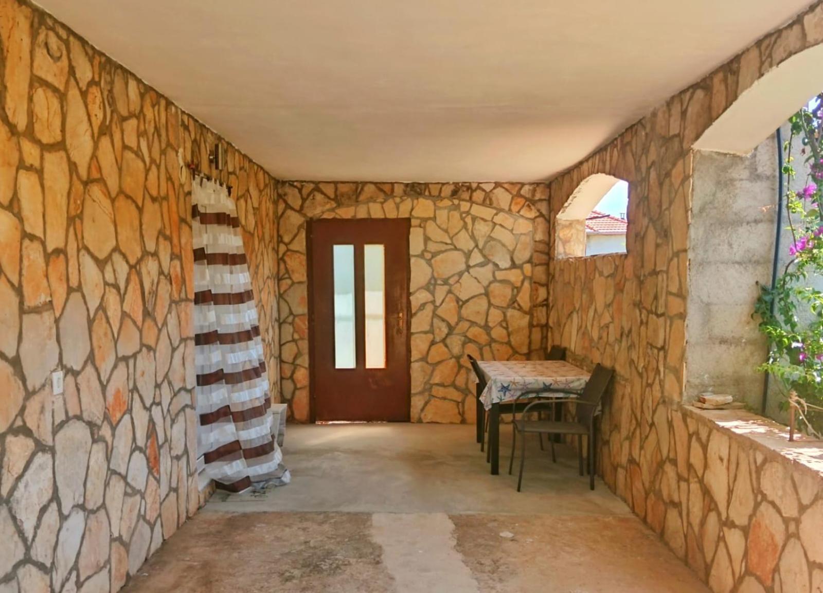Guesthouse Eljuga Family Стари Град Екстериор снимка