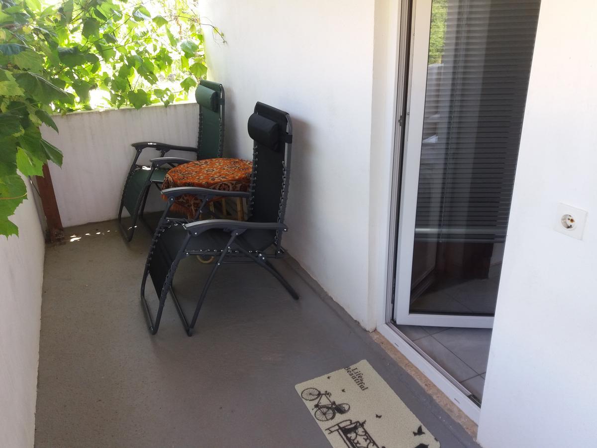 Guesthouse Eljuga Family Стари Град Екстериор снимка
